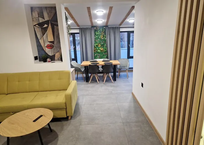 Family House * Burgasz