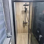 Family House 布尔加斯
